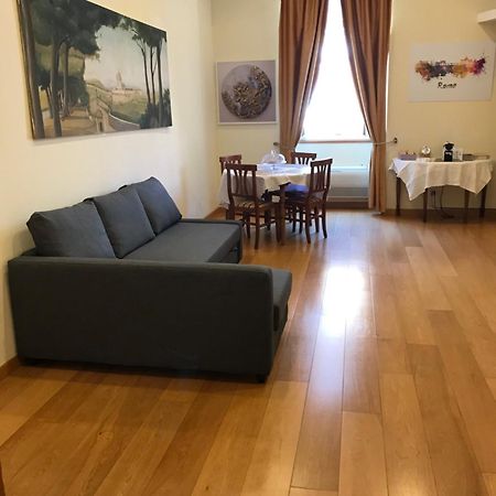 I Prati Di Roma Suites Luaran gambar